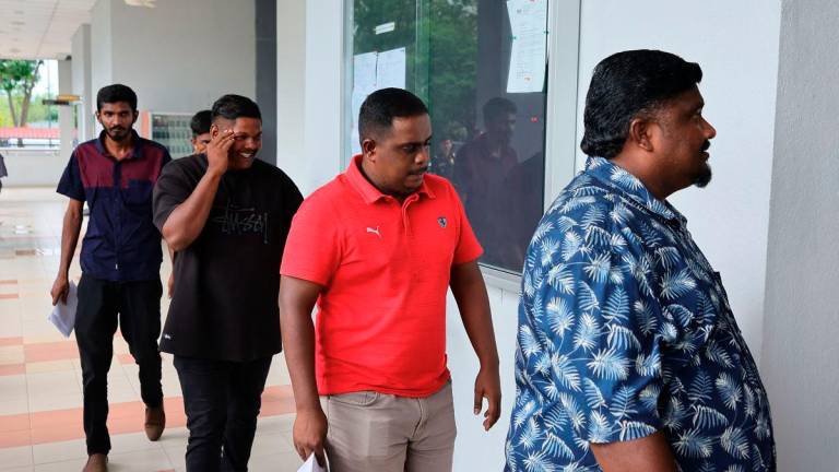 Five men were brought before the Sessions Court here today on charges of misappropriating 20,250 litres of diesel without a licence last year. The accused — S. Rajakumar, 35; V. Maran, 23; E. Kunaal, 23; R. Poobalan, 44; and S. Kalithas, 31 — were jointly charged with possessing diesel, categorised as a controlled item, involving quantities of 955 litres, 3,424 litres, and 15,871 litres, which were stored in an intermediate bulk container (IBC) and two separate tanker lorries. – BERNAMA