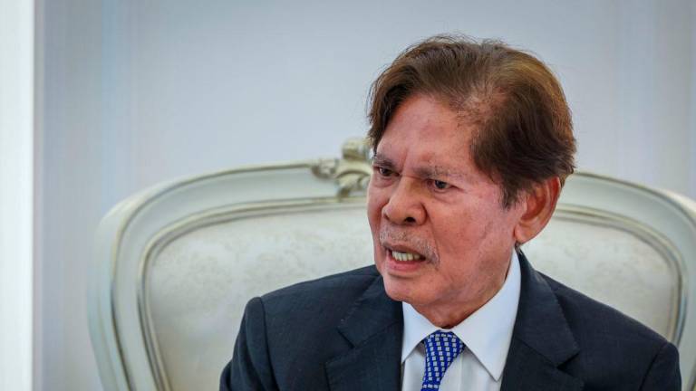 Yang Dipertua Negeri Pulau Pinang Tun Ramli Ngah Talib ketika ditemu bual eksklusif bersama Bernama di Seri Mutiara baru-baru ini - BERNAMA