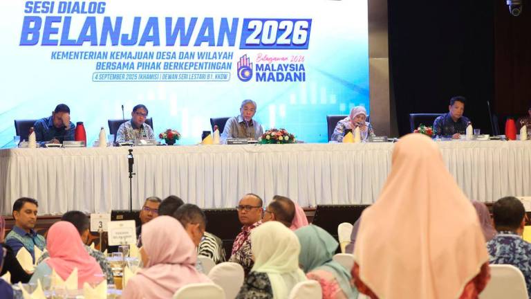 Deputy Prime Minister and Minister of Rural and Regional Development (KKDW), Datuk Seri Dr Ahmad Zahid Hamidi (centre), speaks during the KKDW Budget 2025 Dialogue Session with state-level stakeholders at the Ministry of Rural and Regional Development (KKDW) today. – BERNAMA