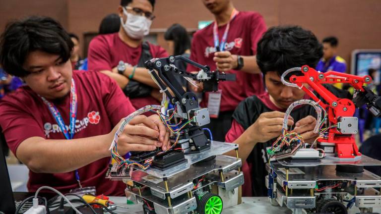 Participants of the RoboCup Malaysia Open 2025 at UniMAP Pauh Putra today. - BERNAMA