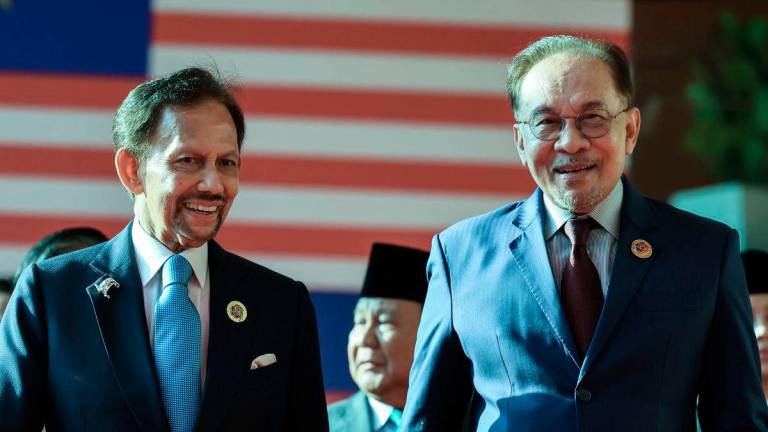 Sultan of Brunei, Sultan Hassanal Bolkiah and Prime Minister Datuk Seri Anwar Ibrahim - Photo by BERNAMA
