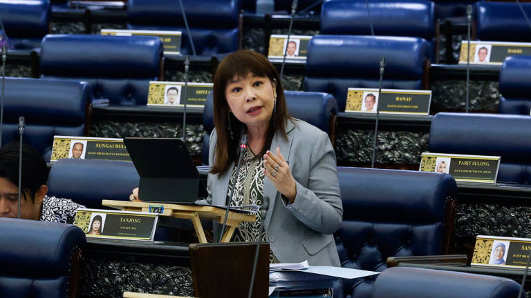 Deputy Finance Minister and Member of Parliament for Tanjong, Lim Hui Ying, during the oral question-and-answer session at the Second Meeting of the Fourth Session of the 15th Parliament in the Dewan Rakyat at the Parliament Building today. – BERNAMA