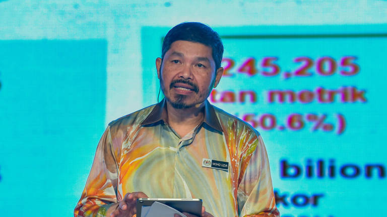 Chief Statistician Datuk Seri Dr Mohd Uzir Mahidin. - BERNAMA