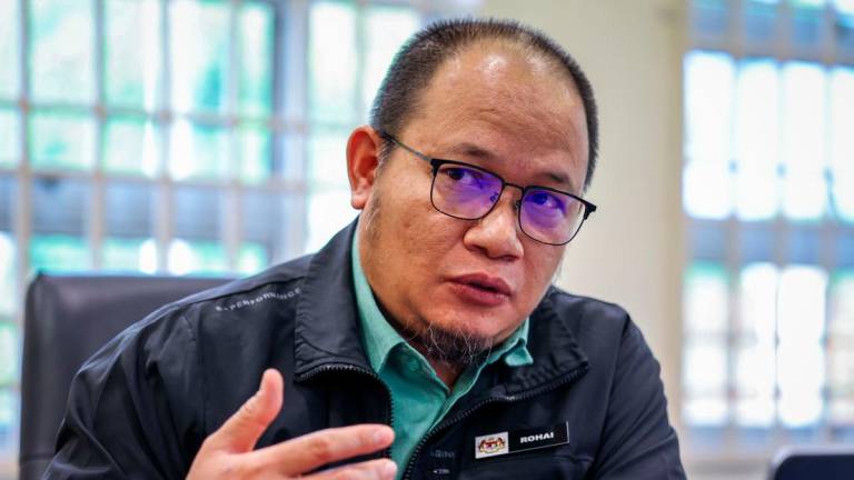Pengarah Jabatan Perpaduan Negara dan Integrasi Nasional Pulau Pinang Rozai Zahar Nedi pada temu bual mengenai Sambutan Minggu Perpaduan (SMP) Tahun 2025 Peringkat Kebangsaan yang akan berlangsung empat hari bermula Khamis depan di Stadium Batu Kawan - BERNAMA