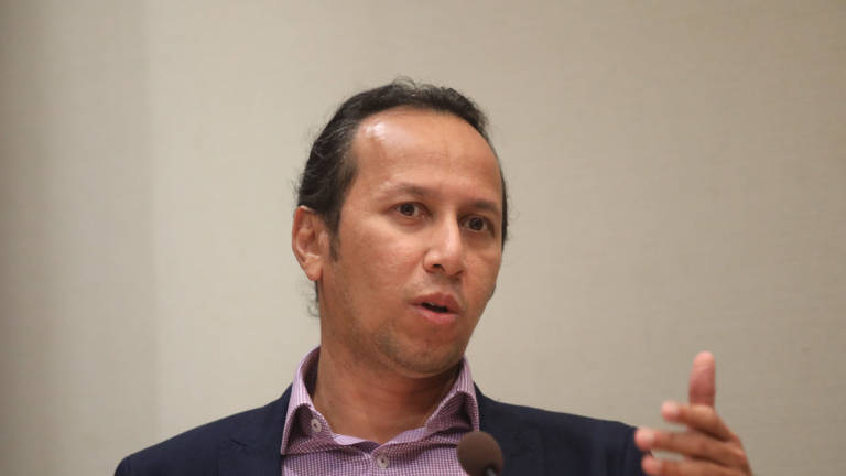 Economist and Fellow at the Institute of Malaysian and International Studies (IKMAS), Dr. Muhammed Abdul Khalid. - theSunpix