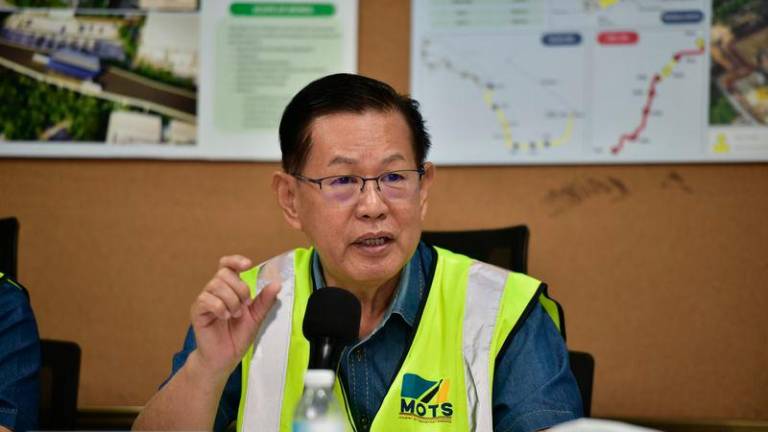 Menteri Pengangkutan Sarawak, Datuk Seri Lee Kim Shin - fotoBERNAMA