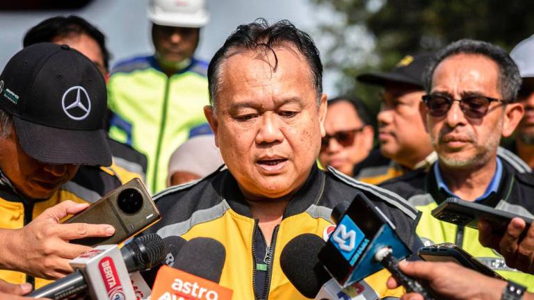 Works Minister Datuk Seri Alexander Nanta Linggi - Photo by BERNAMA
