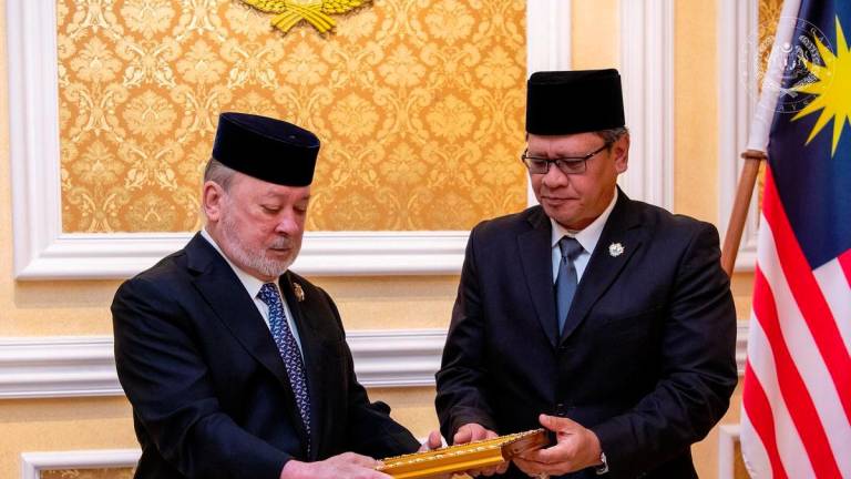 Sultan Ibrahim Sultan Iskandar - FACEBOOKpix