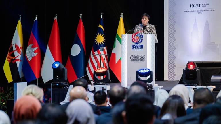- fotoBERNAMA