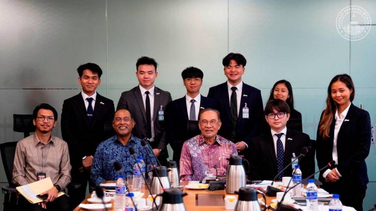 Prime Minister Datuk Seri Anwar Ibrahim receives a visit from youth representatives of the Malaysian Students’ Council in the United Kingdom and Eire (UKEC) at the Parliament building, Kuala Lumpur, on 14 August 2025. – Anwar Ibrahim / Facebook
