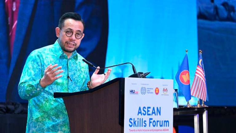 YB Steven Sim Chee Keong, Minister of Human Resources, delivering his speech at the ASEAN Skills Forum 2024.