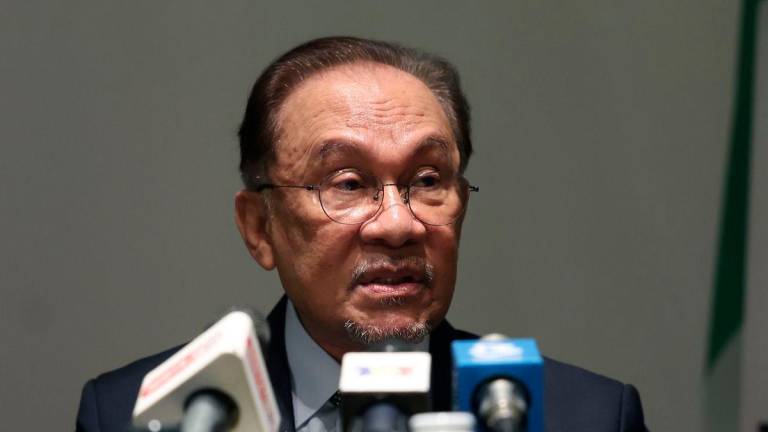 Perdana Menteri Datuk Seri Anwar Ibrahim pada sidang media selepas lawatan tiga hari ke Itali pada Khamis - BERNAMA