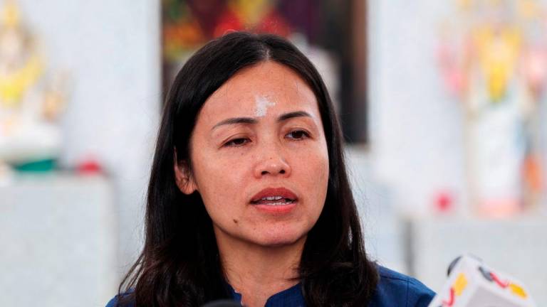 The Deputy Minister of Communications, Teo Nie Ching, spoke at a press conference after attending the Handing‑Over Ceremony of Donations for the Sri Nagakanni Temple, Bandar Putra, at the Sri Nagakanni Temple today. - BERNAMA