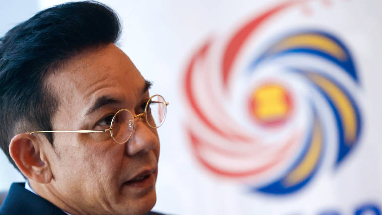 Director-General of the Department of Information and spokesperson for Thailand’s Ministry of Foreign Affairs (MFA), Nikorndej Balankura speaks to reporters on the sidelines of the 58th ASEAN Foreign Ministers’ Meeting and Related Meetings at the Kuala Lumpur Convention Centre today. - BERNAMA