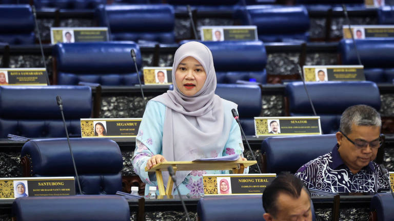 The Minister of Education, Fadhlina Sidek, spoke during the Second Meeting of the Fourth Session of the 15th Parliament at the Parliament Building today. – BERNAMA