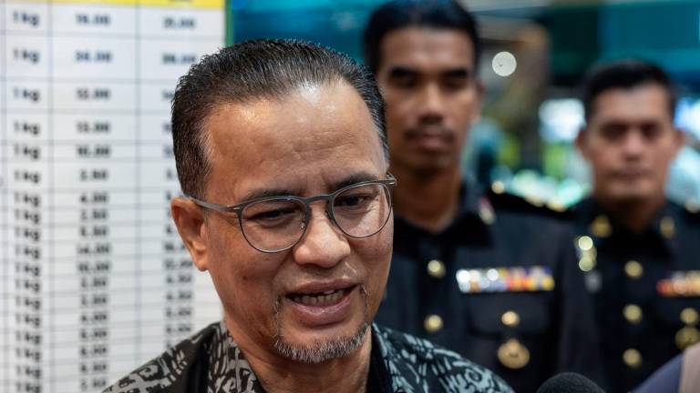 Kelantan Domestic Trade and Cost of Living Ministry (KPDN) director Azman Ismail - Photo by BERNAMA