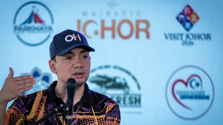 Johor Chief Minister Datuk Onn Hafiz Ghazi during his speech at the Majestic Johor x Renggam Fiesta at Tunku Mahkota Ismail Youth Centre (TMIYC) Renggam today. - BERNAMA