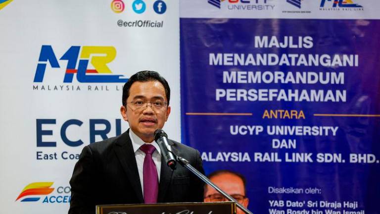 Malaysia Rail Link (MRL) Sdn Bhd chief executive officer Datuk Seri Darwis Abdul Razak - BERNAMApix