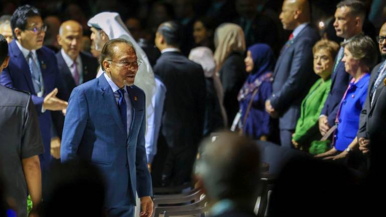 Perdana Menteri Datuk Seri Anwar Ibrahim hadir pada Energy Asia 2025 di Pusat Konvensyen Kuala Lumpur (KLCC) hari ini. fotoBERNAMA