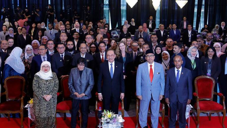 - fotoBERNAMA