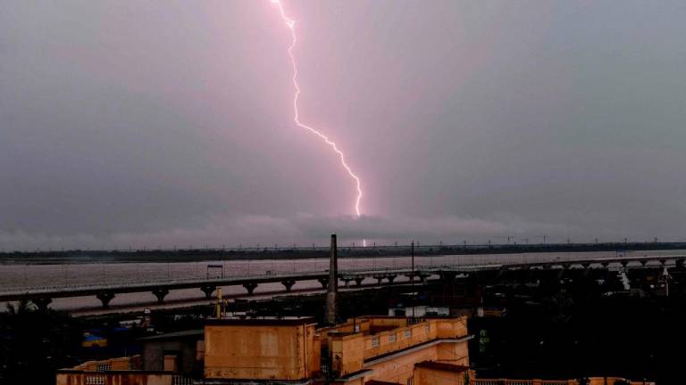 Petir di Bihar, India. Foto: Sachin KUMAR / AFP