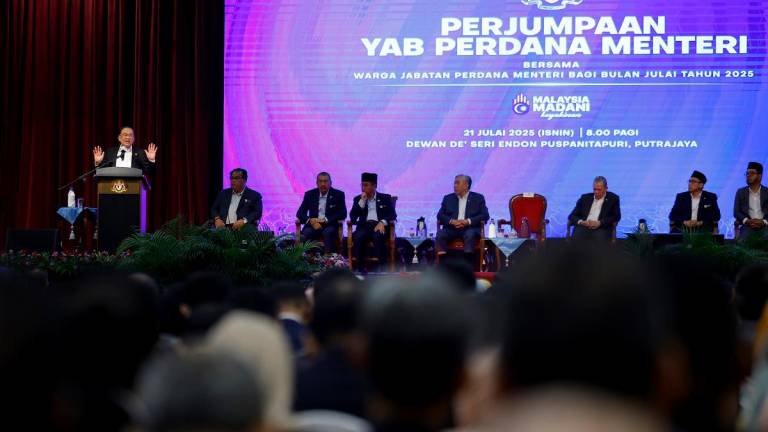 - fotoBERNAMA