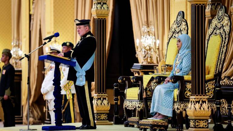 Yang di-Pertuan Agong Sultan Ibrahim berkenan bertitah pada Istiadat Menghadap dan Istiadat Pengurniaan Darjah Kebesaran, Bintang dan Pingat Persekutuan 2025 bersempena Ulang Tahun Hari Keputeraan Rasmi Yang di-Pertuan Agong Sultan Ibrahim di Istana Negara hari ini. BERNAMApix