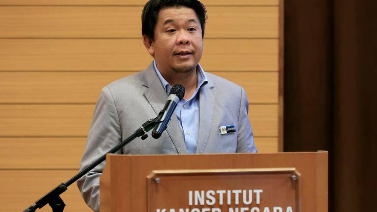 Deputy Health Minister, Datuk Lukanisman Awang Sauni. - BERNAMApix