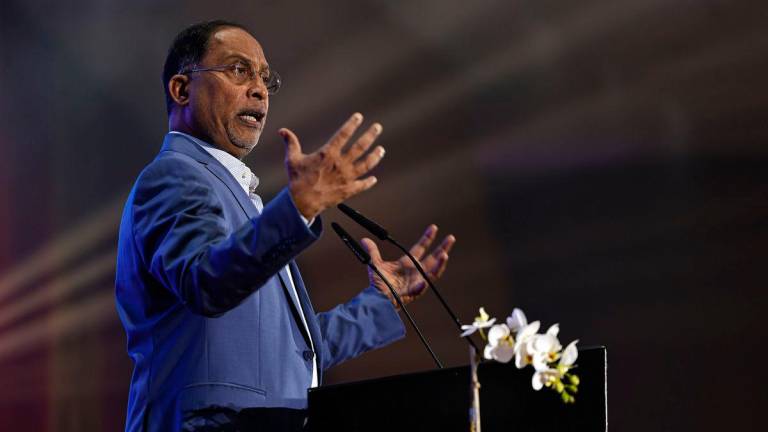 Menteri Pendidikan Tinggi, Datuk Seri Zambry Abd Kadir - Bernama
