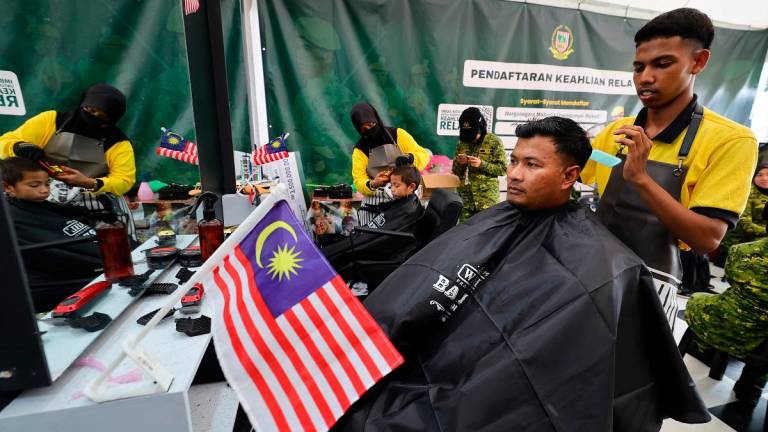 - fotoBERNAMA
