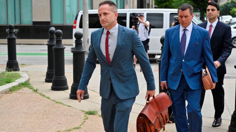 Former Louisville police officer Brett Hankison arrives at the Gene Snyder Federal Building on the day of his sentencing for violating the rights of Breonna Taylor - Reuterspix