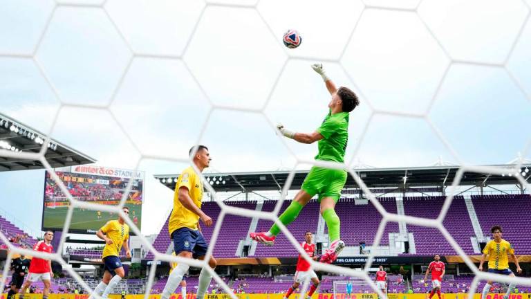 Nathan Garrow #24 of Auckland City FC makes a save during the FIFA Club World Cup 2025 group C match between SL Benfica and Auckland City FC at Inter&amp;Co Stadium on June 20, 2025 in Orlando, Florida. AFPpix