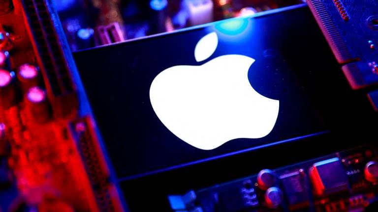 Apple logo - REUTERS/Dado Ruvic/Illustration/File Photo