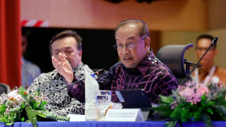 Perdana Menteri merangkap Menteri Kewangan Datuk Seri Anwar Ibrahim menyampaikan ucapan penutup pada Majlis Libat Urus Belanjawan 2026 di Kementerian Kewangan hari ini- BERNAMA