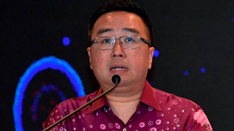KUALA LUMPUR, 19 Ogos -- Menteri Sains, Teknologi dan Inovasi Chang Lih Kang menyampaikan ucapan pada Majlis Pengumuman Penerima Geran Penyelidikan Dr Ranjeet Bhagwan Singh 2024 di Asian International Arbitration hari ini.-- fotoBERNAMA (2024) HAK CIPTA TERPELIHARA