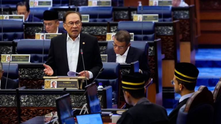 Perdana Menteri Datuk Seri Anwar Ibrahim - Bernamapix