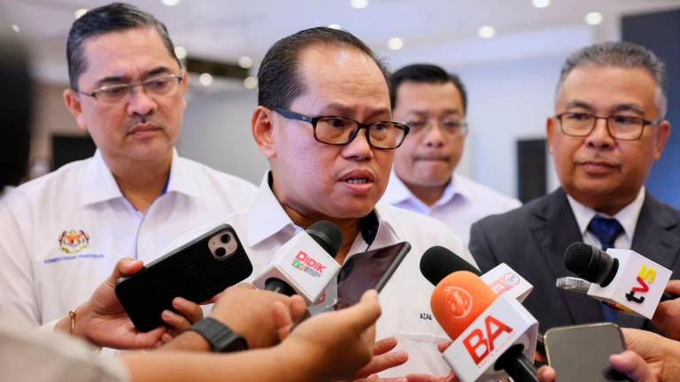 Ketua Pengarah Pendidikan Malaysia, Dr Mohd Azam Ahmad pada sidang media pada Majlis Apresiasi Guru MADANI Terengganu 2025 di sebuah hotel, hari ini- BERNAMA