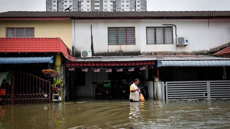 Taman Bukit Kemuning flood - Bernamapix