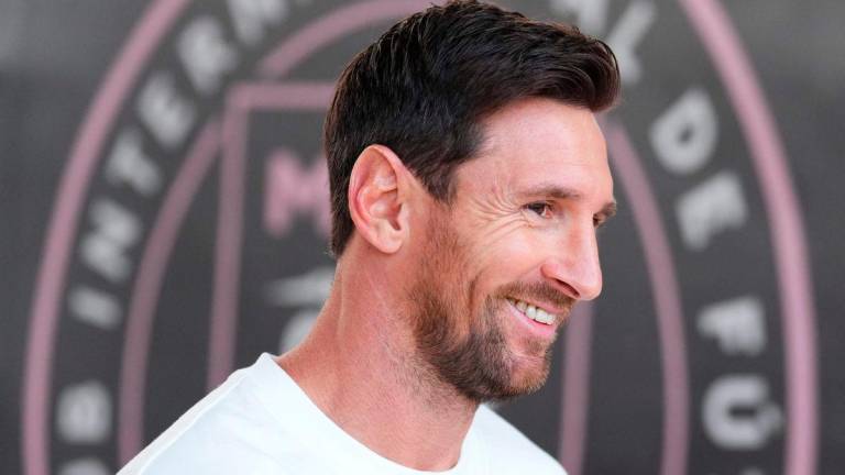 Lionel Messi #10 of Inter Miami CF arrives prior to the Leagues Cup Quarter-final between Inter Miami CF and Tigres UANL at Chase Stadium on August 20, 2025 in Fort Lauderdale, Florida. Rich Storry/Getty Images/AFP (Photo by Rich Storry / GETTY IMAGES NORTH AMERICA / AFP)