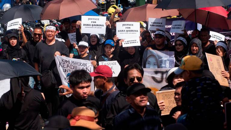 - fotoBERNAMA