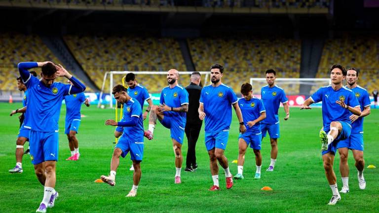 Pemain pasukan bolasepak skuad Harimau Malaya menjalani sesi latihan persiapan bagi menentang pasukan Singapura sempena perlawanan International Match tier 1 2025 di Stadium Nasional Bukit Jalil. Perlawanan Skuad Harimau Malaya menentang Pasukan Singapuran berlangsung esok di Stadium Bukit Jalil -fotoBERNAMA