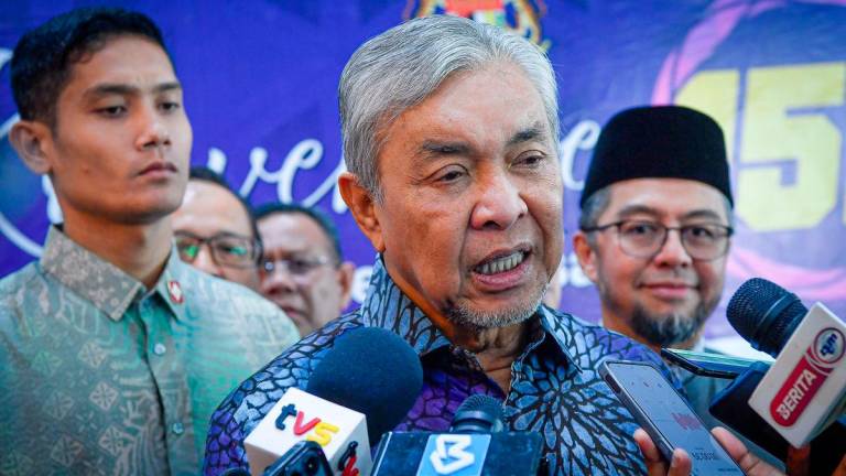 Timbalan Perdana Menteri Datuk Seri Dr Ahmad Zahid Hamidi ditemui media ketika hadir merasmikan Konvensyen 152 Peringkat Kebangsaan di Dewan Agung Tuanku Canselor (DATC) Universiti Teknologi Mara (UiTM) Shah Alam hari ini - fotoBERNAMA