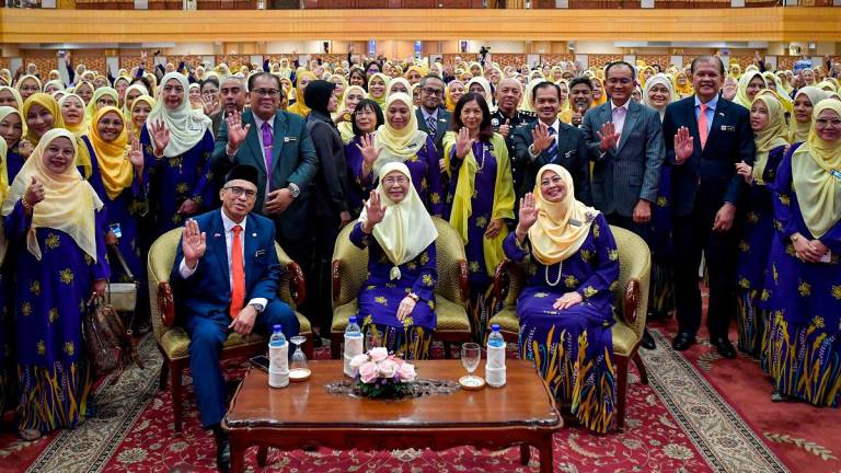 - fotoBERNAMA