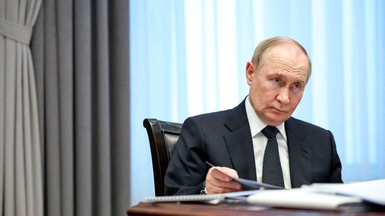 Russian President Vladimir Putin attends a meeting with Arkhangelsk Region Governor Alexander Tsybulsky in Severodvinsk, Arkhangelsk region, Russia July 24, 2025. - Sputnik/Alexander Kazakov/Pool via REUTERSPIX