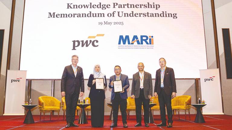 From left: PwC Asean automotive leader Patrick Ziechmann, Nurl A’in, MARii deputy CEO Nizmar Mohd Nazar, MARii chairman Datuk Dr Aminar Rashid and PwC Malaysia managing partner Soo Hoo Khoon Yean at the MoU signing ceremony.