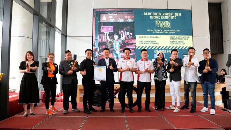 KL Wellness City’s Executive Director awarded the Malaysia Book of Record