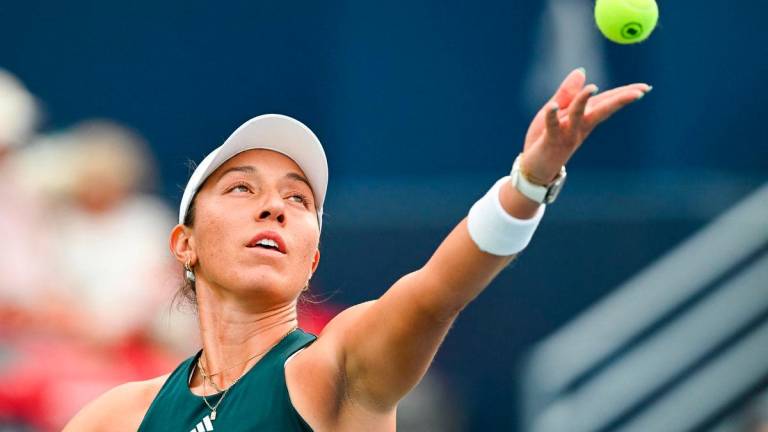 Jessica Pegula (USA) serves the ball to Maria Sakkari (GRE) in second round play at IGA Stadium - David Kirouac-Imagn Images