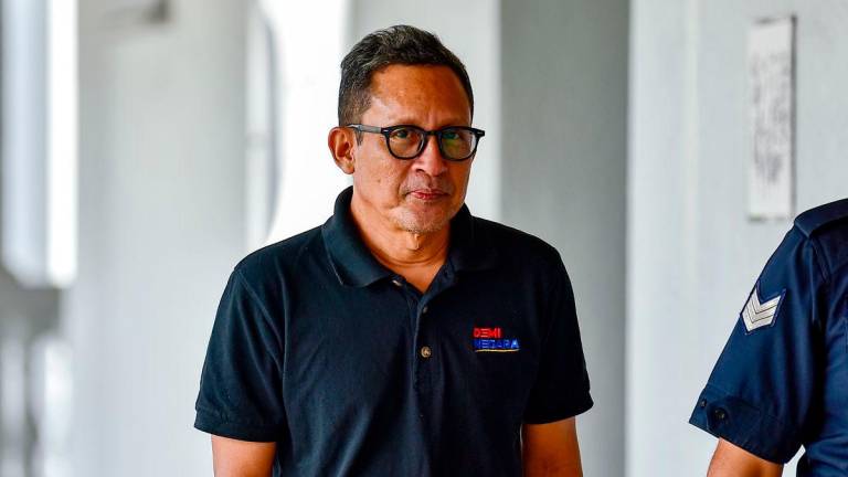 Penjual makanan kesihatan dalam talian, Norizan Yahaya mengaku tidak bersalah di Mahkamah Sesyen di sini hari ini atas pertuduhan membuat dan memulakan hantaran jelik berhubung siasatan pihak berkuasa terhadap GISB Holdings Sdn Bhd (GISBH) menerusi aplikasi YouTube miliknya, tahun lepas. fotoBERNAMA