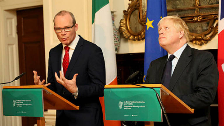 UK pushes for trade talks to solve N. Ireland border issue