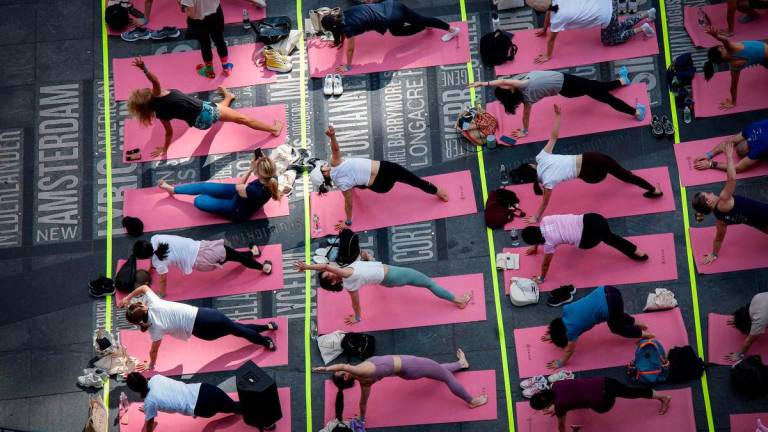 Gambar Hiasan sahaja-yoga-AFP